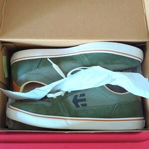 Etnies Men's Active Suede Low Lace Up Shoes size 13